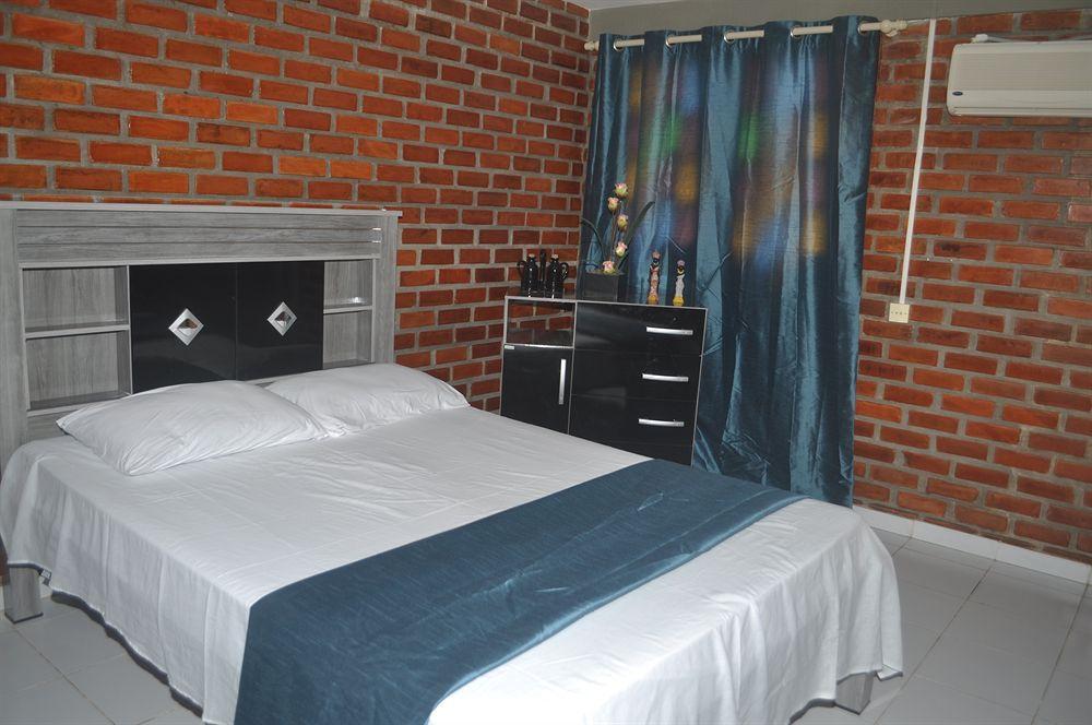 Hostel Porto Beach ปอร์โต จิ กาลินญาส ภายนอก รูปภาพ